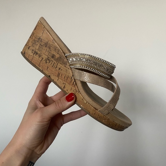 POP Wedges - Picture 1 of 5